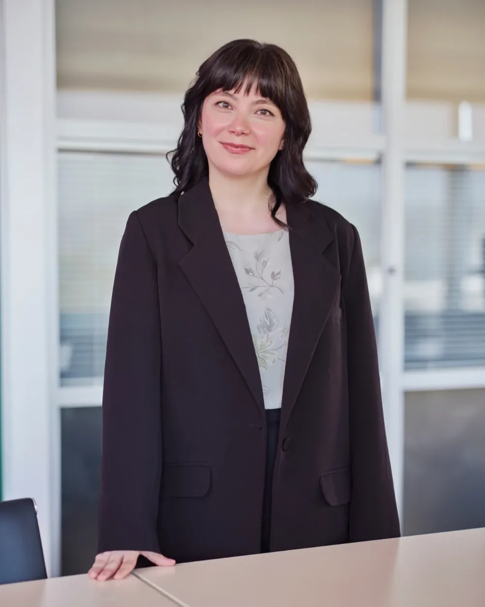 Hasret Şen, Associate